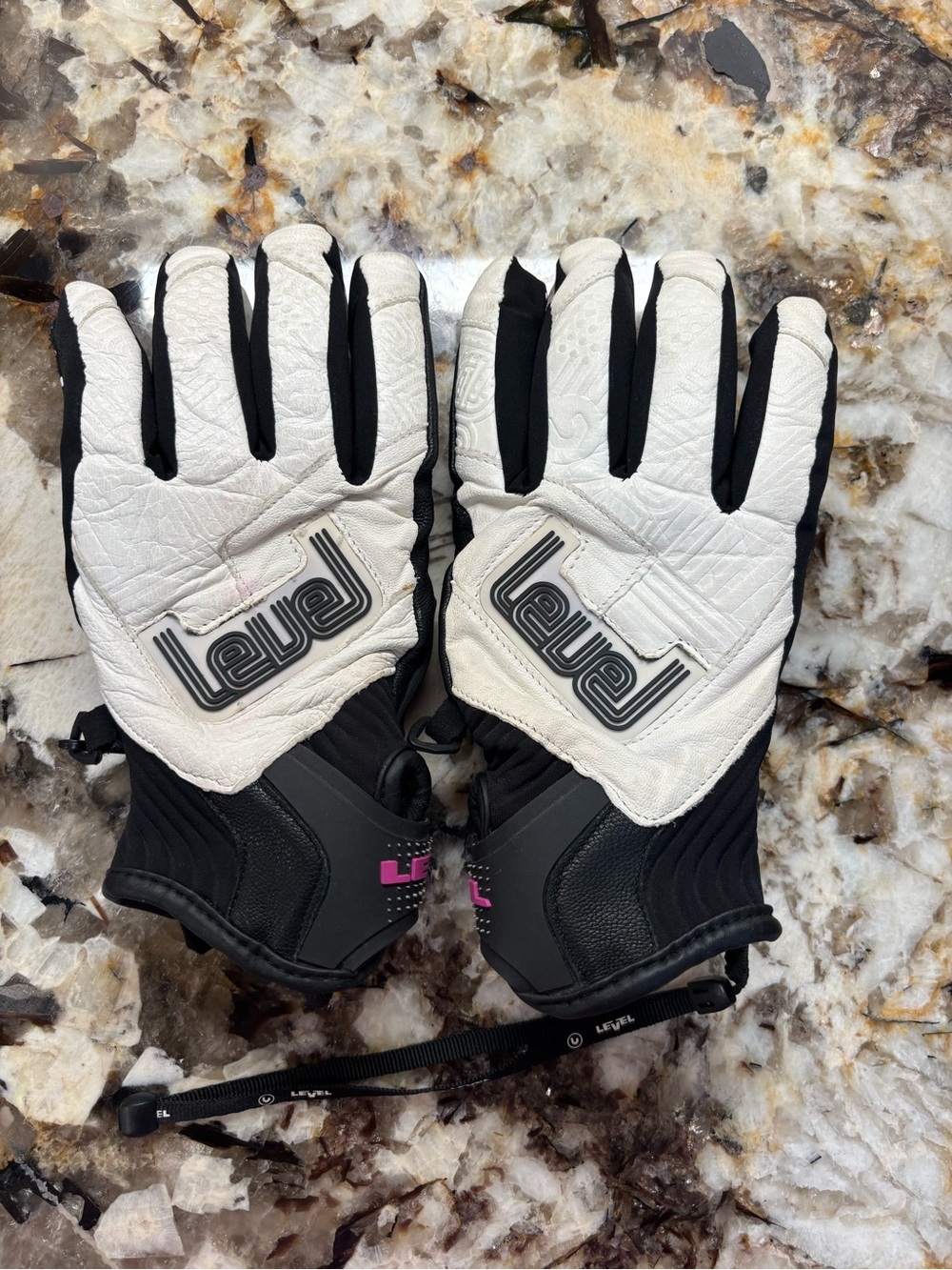 Women's Gloves